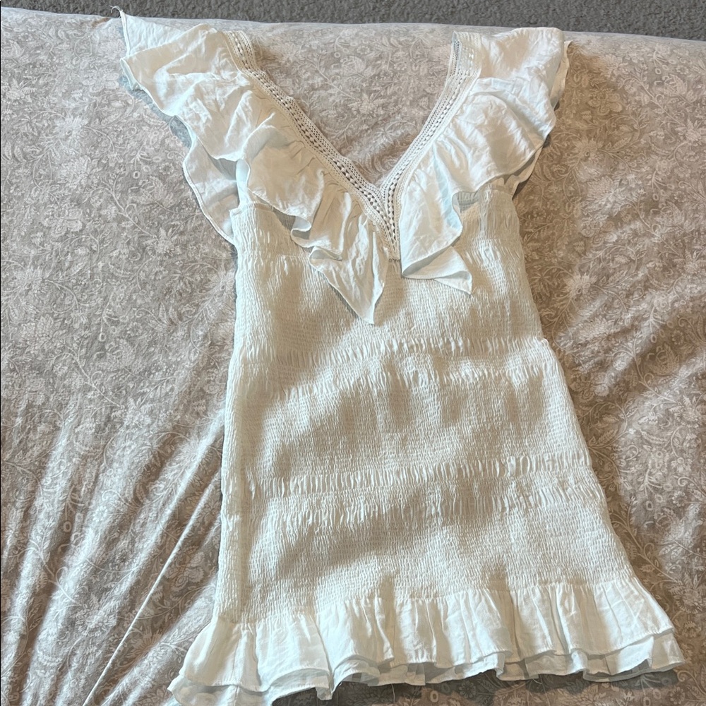 Elegant White Ruffled Women's dress